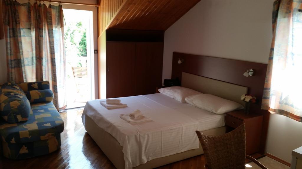 Apartments Beach Vile Holiday Živogošće Zimmer foto