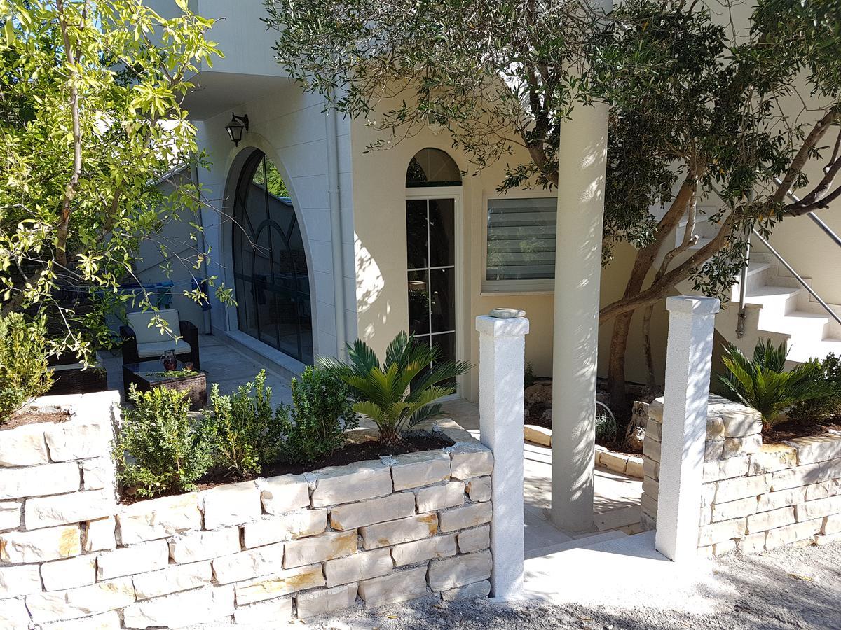 Apartments Beach Vile Holiday Živogošće Exterior foto